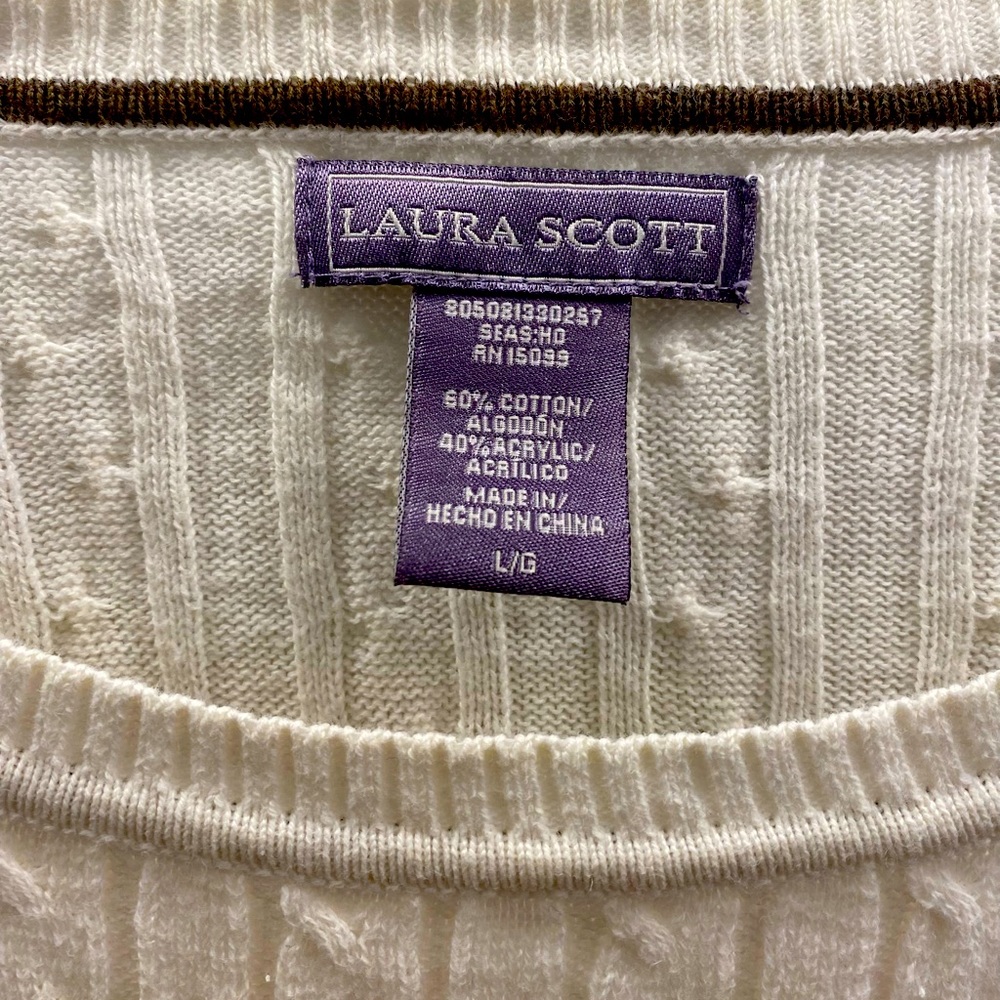Laura Scott  Cable Knit Sweater large